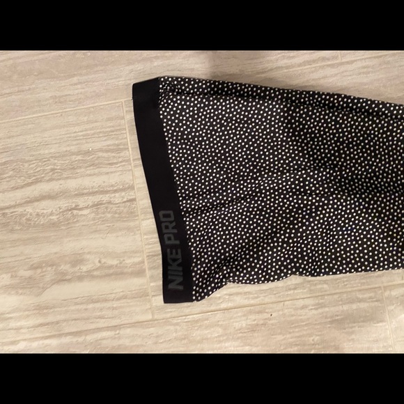 Nike pro leggings - Picture 2 of 6